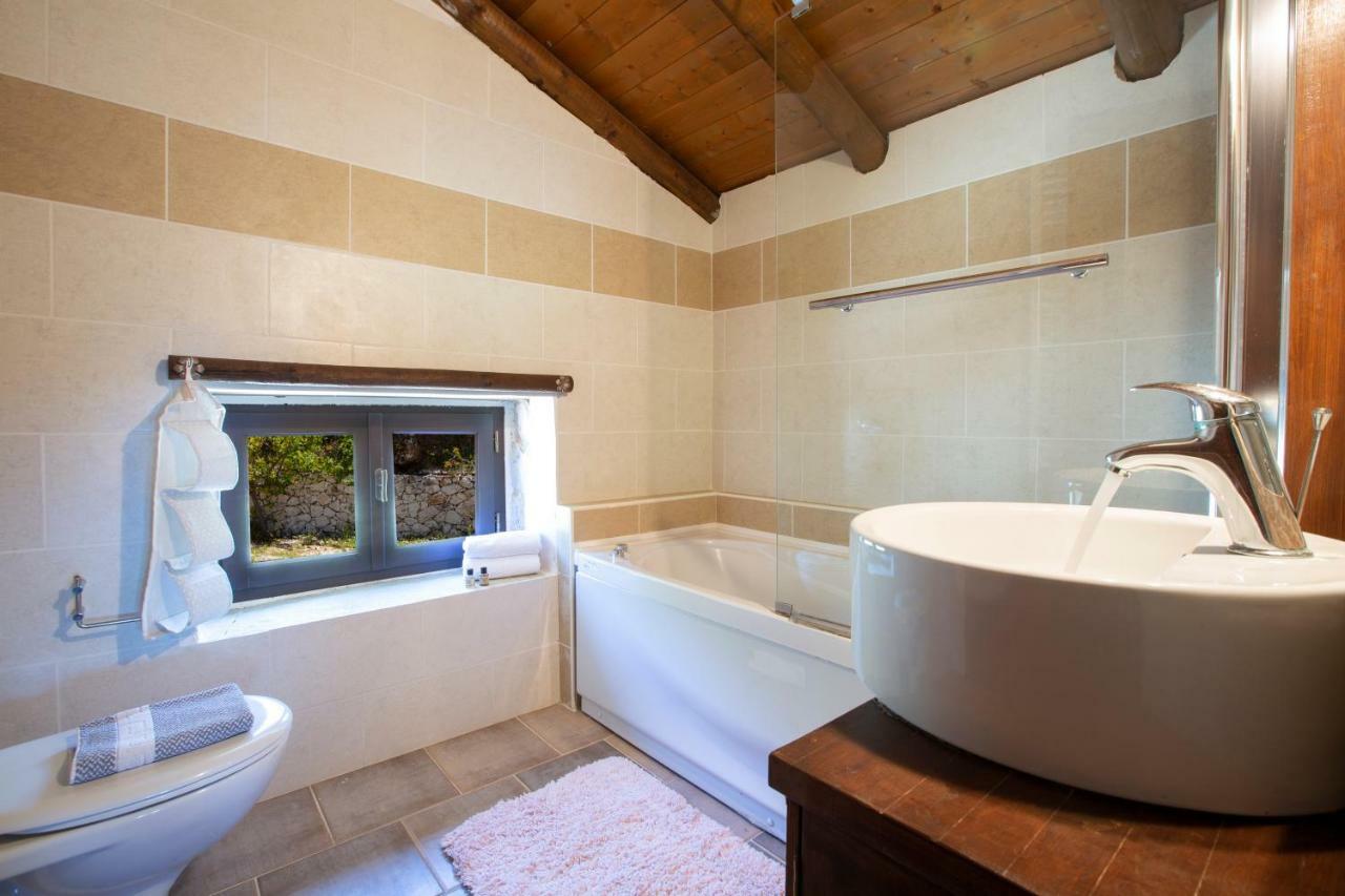 Amadryades Villas-Villa Terina Chortáta Eksteriør billede