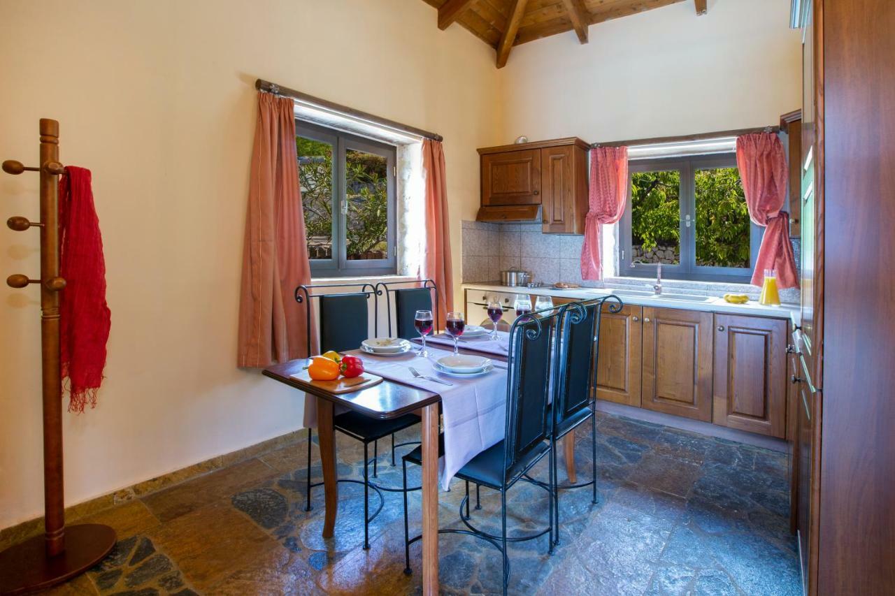 Amadryades Villas-Villa Terina Chortáta Eksteriør billede